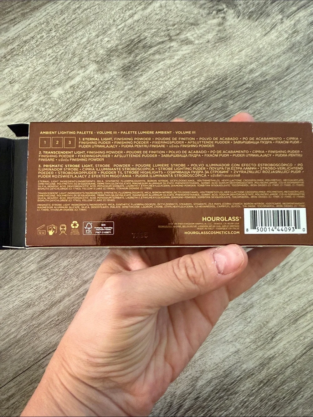 Neutral lighting Bronze Trio Face Palette - volume 3